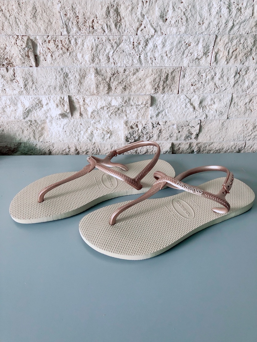 Havaianas Women’s Slingback Sandals Rose Gold size 11 12 women’s shoes flip flop
